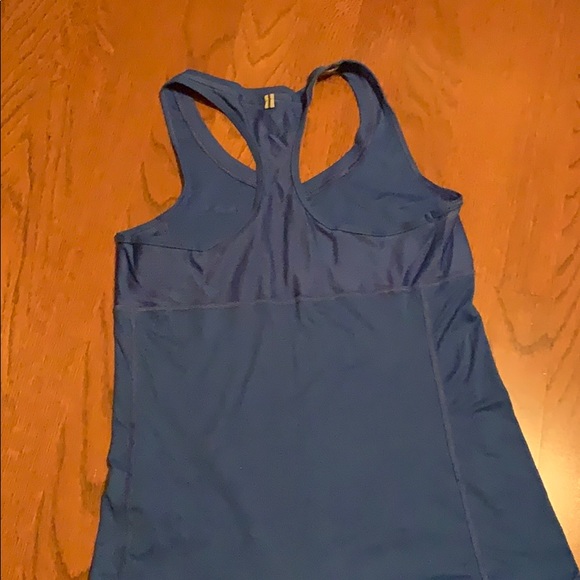 Nike dryfit tank - Picture 4 of 4